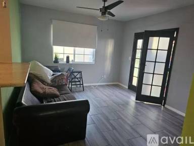 Main picture of 4742 Townsend Ave