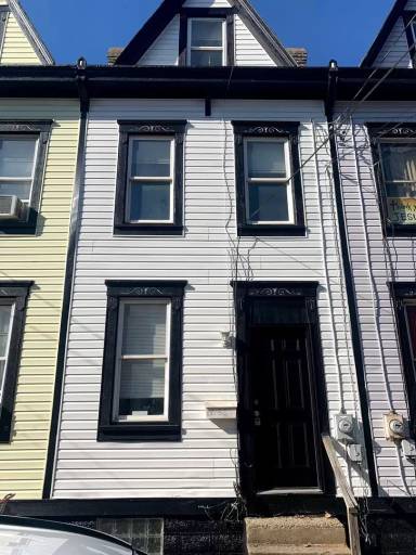 Main picture of 5233 1/2 Keystone St