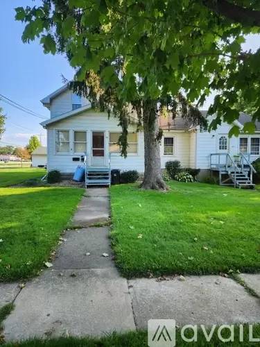 Main picture of 76 Townsend Ave