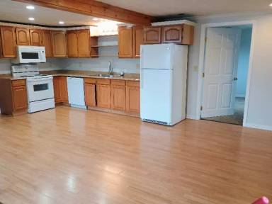 Main picture of 203 South St
