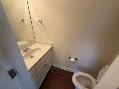 Main picture of 140 Phoenix Blvd NW