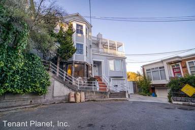 Main picture of 4 Saturn St