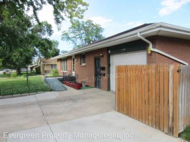 Main picture of 1216 1/2 Alford St