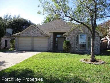 Main picture of 153 Cresthaven Dr