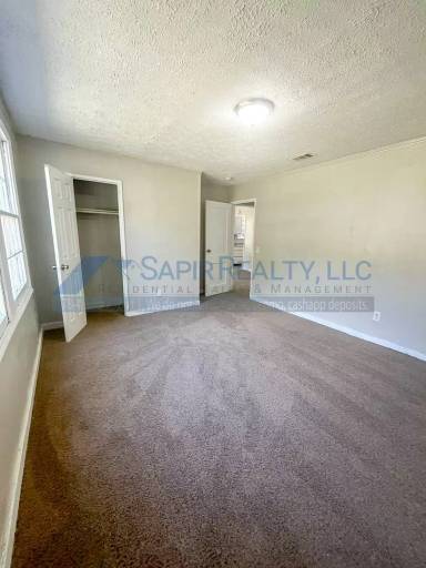 Main picture of 1724 Lisbon Dr SW