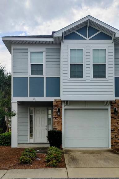 Main picture of 101 Grand Falls Ln