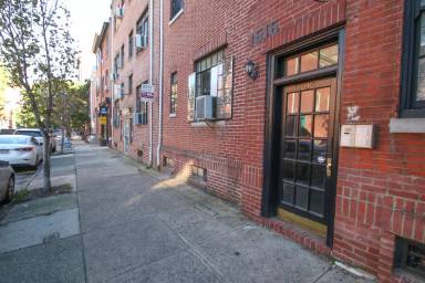 Main picture of 1616 Pine St