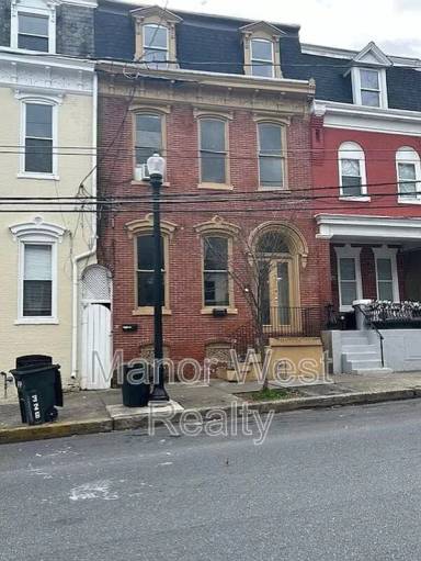 Main picture of 328 W King St