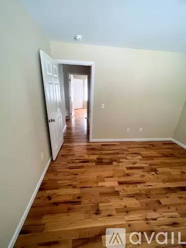 Main picture of 415 Baugh Ln NE