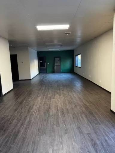 Main picture of 410 S Grand Ave