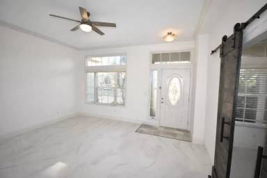 Main picture of 2932 Cameron Dr