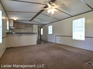 Main picture of Pinewood Mobile Home Community