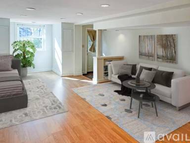 Main picture of 1477 Monroe St NW