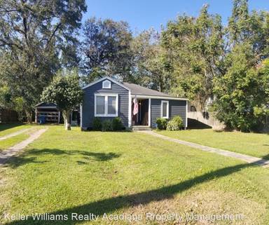 Main picture of 136 Parkside Dr