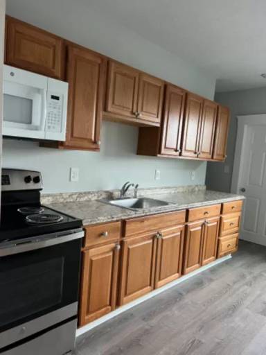 Main picture of 20 Lakewood St