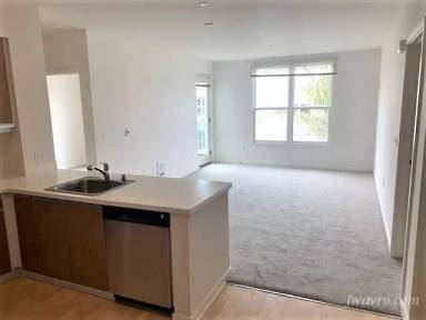 Main picture of 2419 3rd St