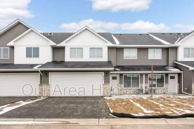 Main picture of 6158 Manchester Ave NE