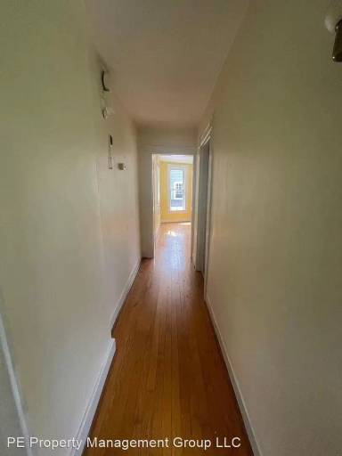 Main picture of 714 Wyndhurst Ave