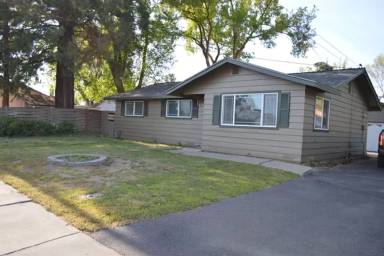 Main picture of 5831 Estate Dr