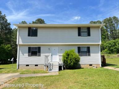 Main picture of 1410 Cherrycrest Dr