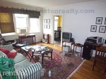 Main picture of 2045 Commonwealth Ave