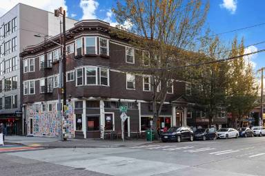 Main picture of 1019 E Pike St