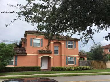 Main picture of 8963 SW 152nd Path