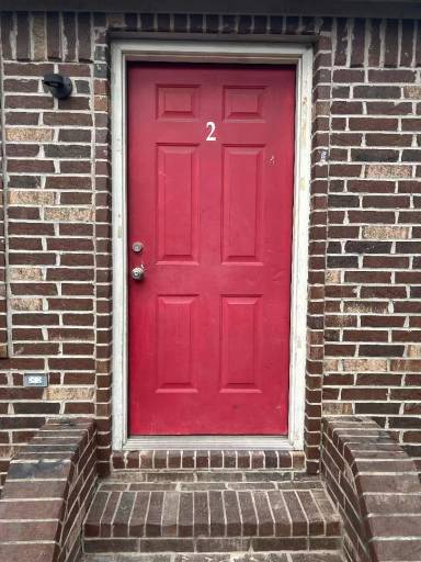 Main picture of 106 W Forrest St