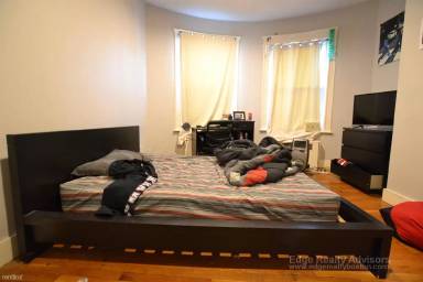 Main picture of 44 Long Ave