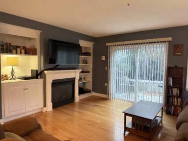 Main picture of 671 Devenwood Way