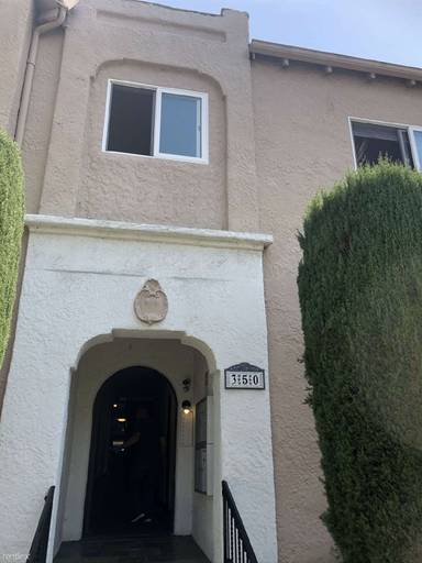Main picture of 350 N Orange Grove Ave