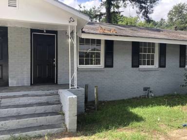 Main picture of 710 Johnson Rd