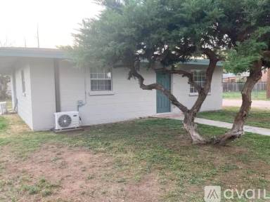 Main picture of 1304 S Avenue H Pl