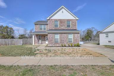 Main picture of 1012 Trevino Pl