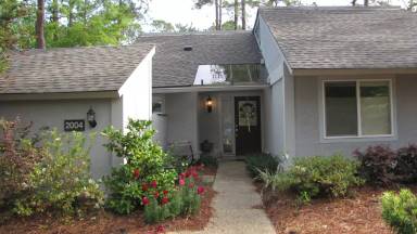 Main picture of 1 High Bluff Rd