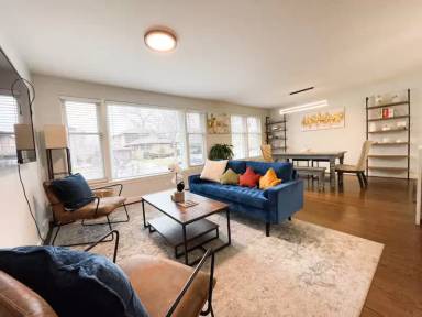 Main picture of 3111 W Jarlath St