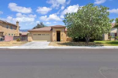 Main picture of 514 Divine Way