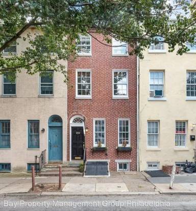 Main picture of 304 S Juniper St