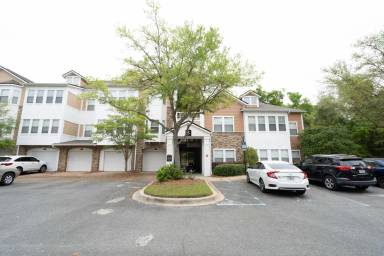 Main picture of Barrington Park Condominiums