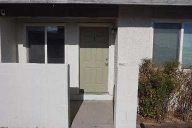 Main picture of 3953 N Palm Grove Dr