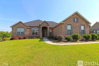 Main picture of 110 Stonegate Trl