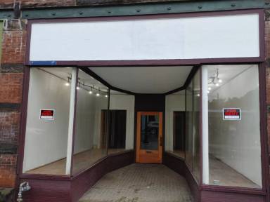 Main picture of 39 W Columbus St