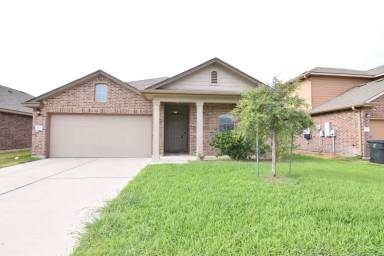 Main picture of 5400 Waterbank Ln