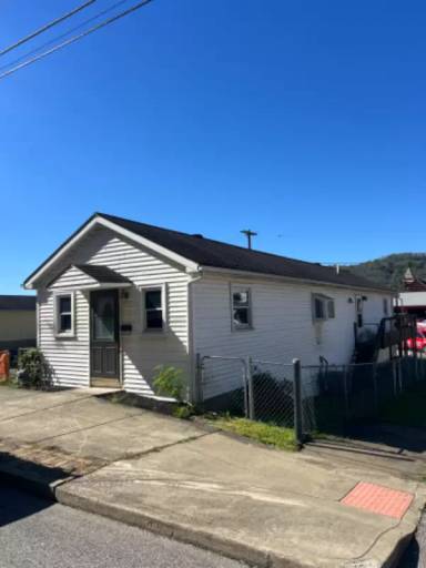Main picture of 3801 Wetzel St