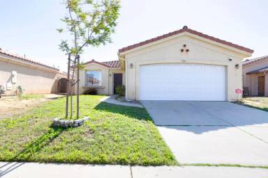Main picture of 2016 Pinnacle Dr