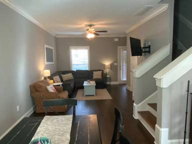 Main picture of 314 Paul T Cir