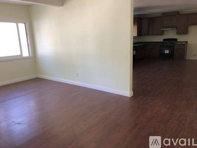 Main picture of 329 N 3rd St