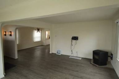 Main picture of 707 W Kiernan Ave
