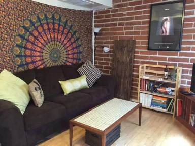 Main picture of 504 E 1st St