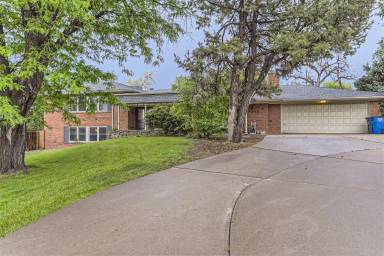 Main picture of 3250 Miller St